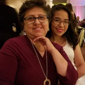 Meet your Posher, Mari